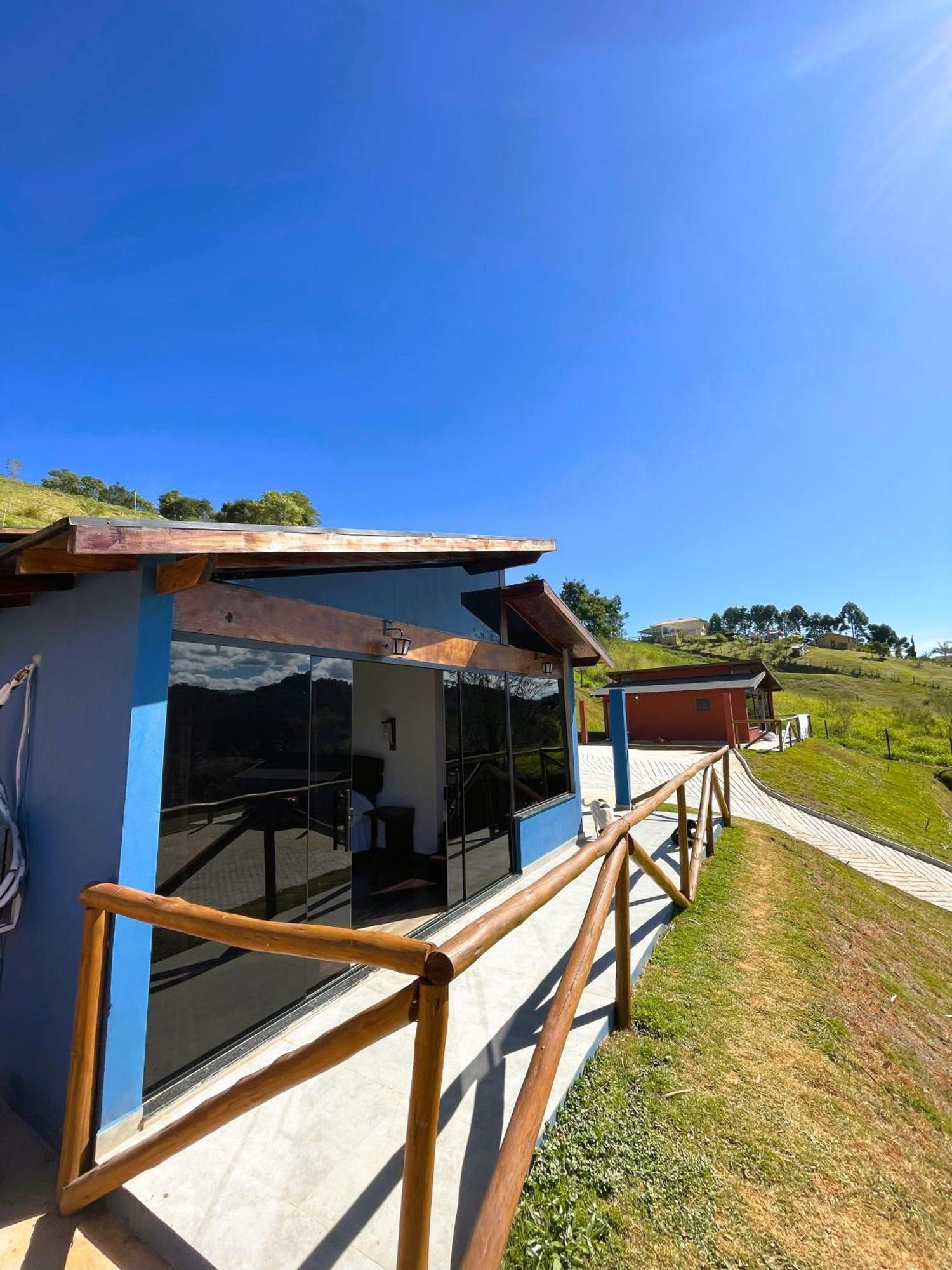 Mil Mudas Da Mantiqueira - Hidro Dupla, Lareira Interna E Vista Espetacular Chalet Santo Antonio do Pinhal